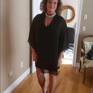 Xscape sheath with beaded collar. Size 12. Worn once   Perfect condition